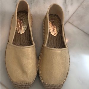 Almost new, without box Lilly Pulitzer flats